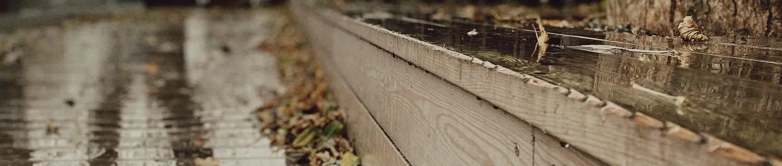 Wood vs composite deck boards